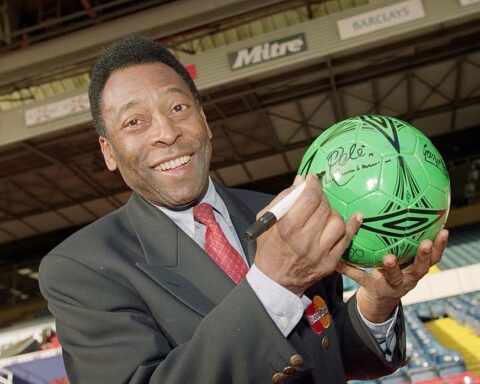 "Pelé" enters popular Portuguese language dictionary