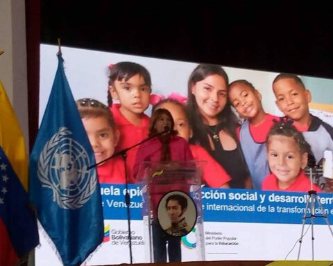 Santaella: Educational transformation begins in 1999 with Hugo Chávez