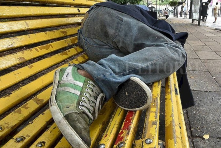 Shelters in Montevideo and in the department of Colonia la calle