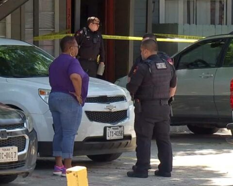 Shooting in Texas leaves five dead