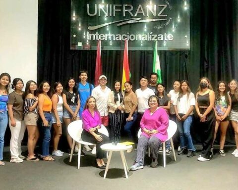 Symposium at the Franz Tamayo University defends education on Children's Day as a superior interest