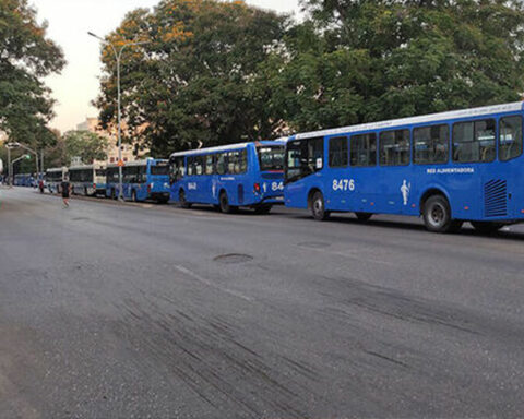 The Cuban government insists on "celebrate" on May 1, despite the fuel crisis