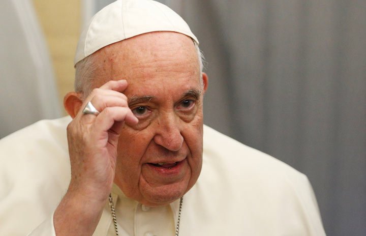 The Pope asks to eradicate "indifference"