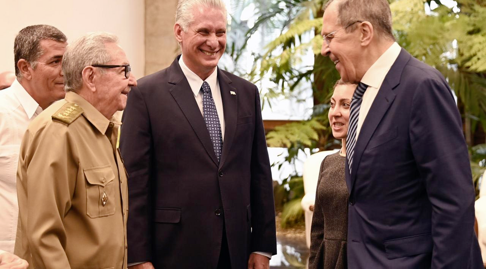 The Russian foreign minister meets in Havana behind closed doors with Raúl Castro and Díaz-Canel