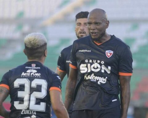 The eleventh date of the Tigo League will continue this Saturday with Aurora-Royal Pari