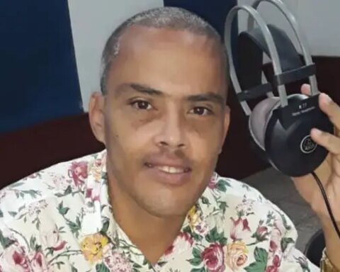 David Alexis González Joseph, emisora CMKS