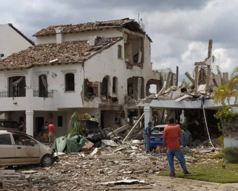 They install a special commission to investigate the explosion in Lecherías