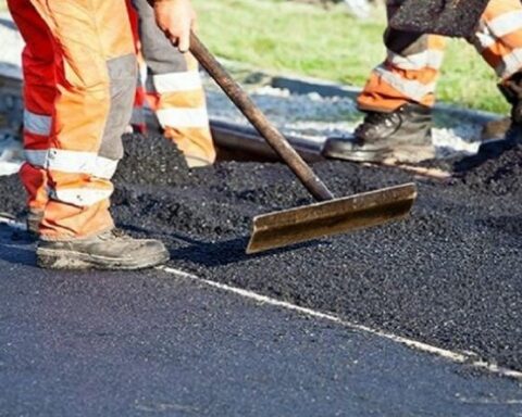 Colocan 1.650 toneladas de asfalto en vialidad del sector Los Olivos en Maracaibo