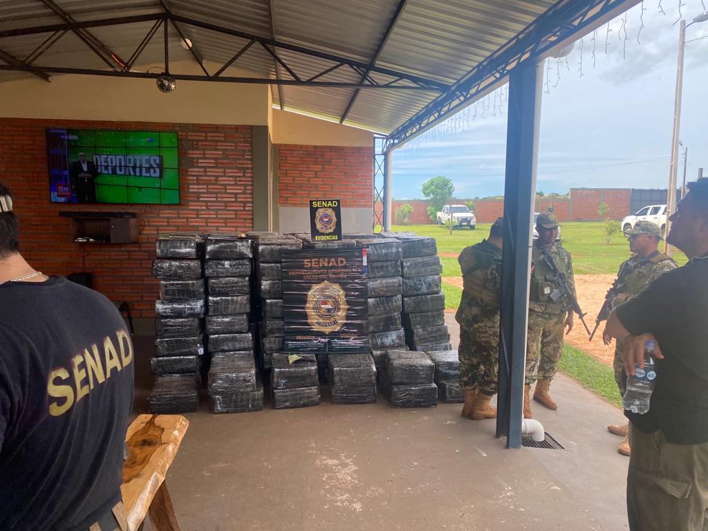 They seize more than 4 tons of marijuana in Salto del Guairá