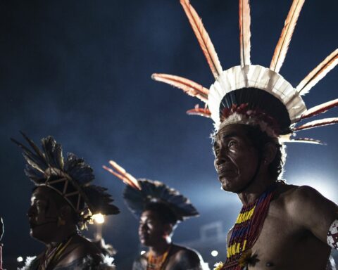 Today is Day: week has dates of indigenous peoples, Tiradentes and Brazil