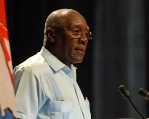 Salvador Valdés Mesa, Cuba