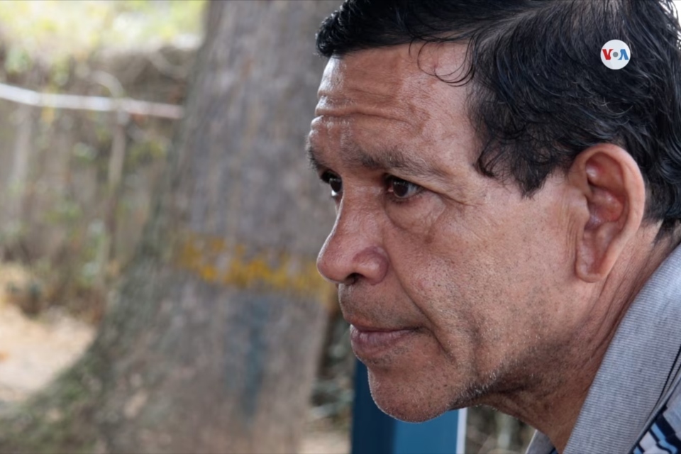 What is it like to have Parkinson's disease and live in Venezuela?