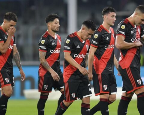 2-1: River loses and the league recovers excitement