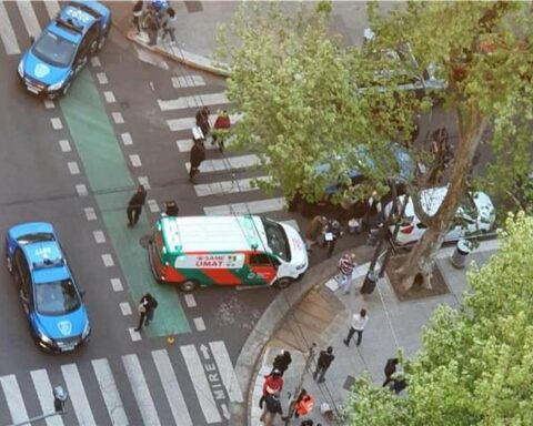 A student shoots nine people dead in a Serbian school