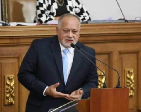 AN 2020 approves a law that punishes those who "usurp positions" and "appropriate" assets