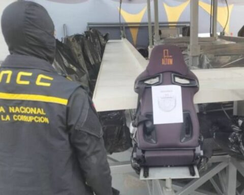 Anti-Corruption Police raided Altum restaurant for corruption investigations