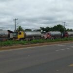 Blockade on the north route limits the passage of cane to the Guabirá sugar mill and fluid milk to the PIL Andina collection plant