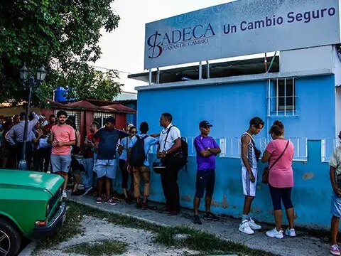 CADECA, Cuba, tarjetas magnéticas