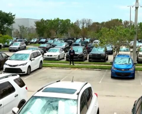 Autos en Miami que podrían ser importados por algunas mipymes a Cuba