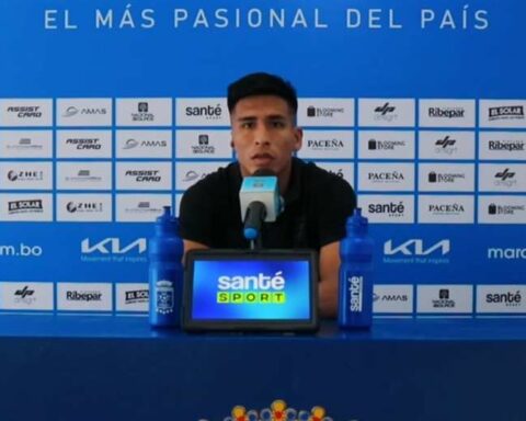 César Romero, defender of Blooming: "The match with Aurora is very important, it will direct our future"