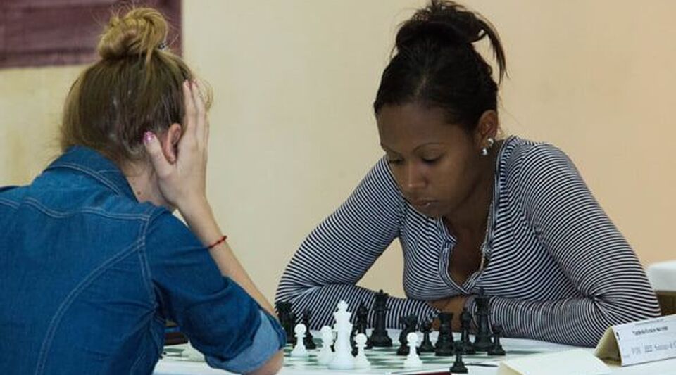 Chess players from Cuba, Peru and Canada lead the tournament of the Americas in Havana