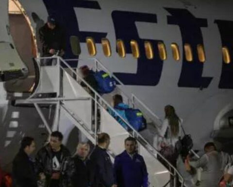 Chile sends delegation to Venezuela to "negotiate" new repatriation flights