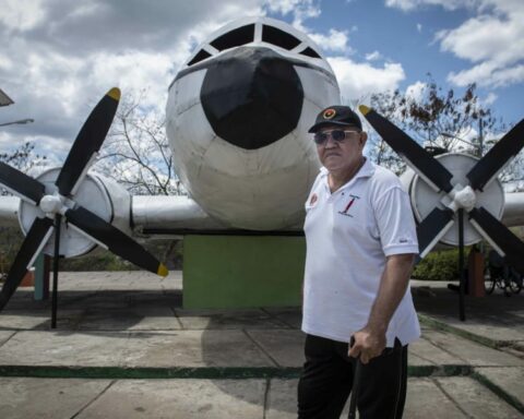 "Chino Enoc" thunders against Ortega for his title: "I worked with Ramón Rojas, your lawyer," he tells him