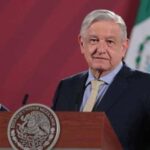 Congress of Peru declares "persona non grata" to the president of Mexico