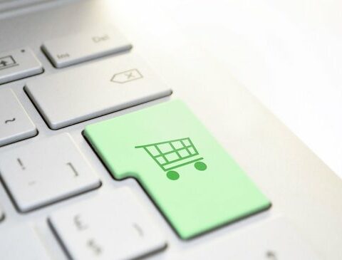 E-commerce: how was the behavior of buyers on local and foreign sites