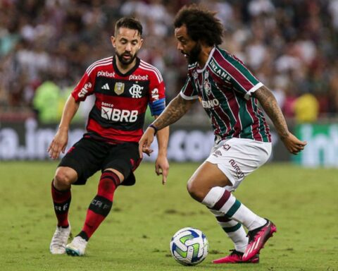 Fluminense resists harassment from Flamengo