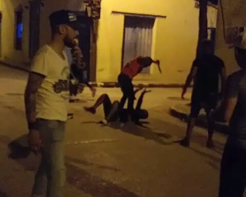 Una pelea callejera en Holguín, Cuba, Crisis de valores