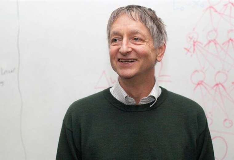 Geoffrey Hinton, the "godfather of artificial intelligence"leaves Google and warns of the dangers of new technology