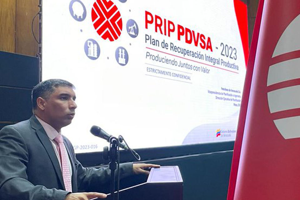 In his plan to recover PDVSA, Tellechea hopes to reach 1 million b/d in August