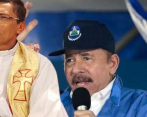 "Investigation against Father Montesinos is part of religious persecution"