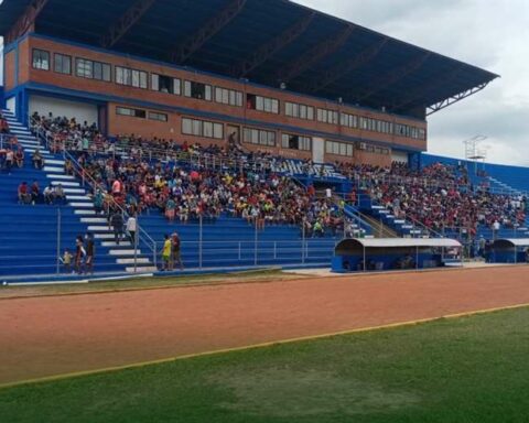 L. Gran Mamoré – Blooming (previous): minute by minute