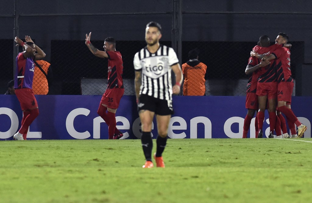 Libertad loses again and gets complicated in the Libertadores