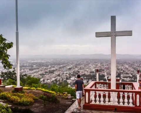 Loma de la Cruz, Holguín