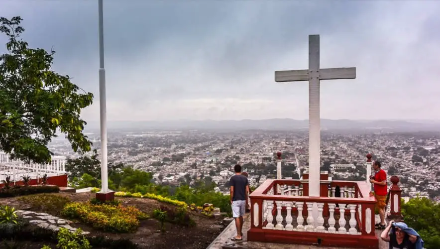 Loma de la Cruz, Holguín