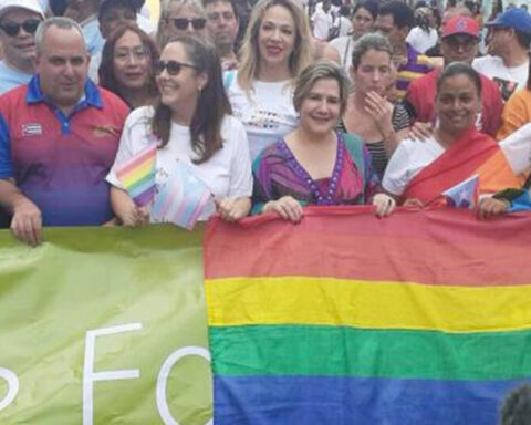 Mariela Castro organizes an LGBTI conga in Havana with the motto "Socialism yes, homophobia no"