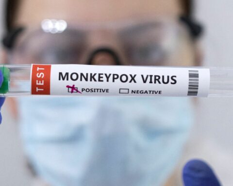 Monkeypox: WHO lifts global maximum alert