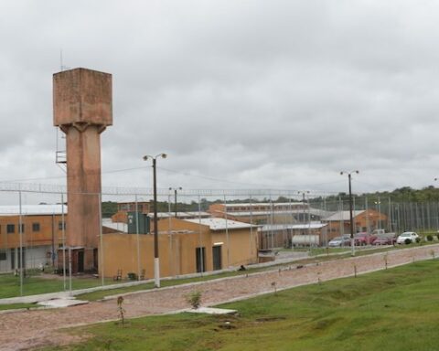 Mother went with her daughter to the Emboscada prison for a "private visit" to an inmate