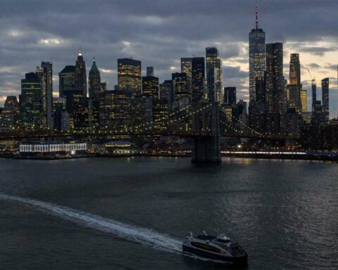New York is sinking under its own weight, according to a study