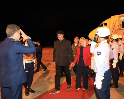President Maduro arrives in Brazil to participate in the South Summit