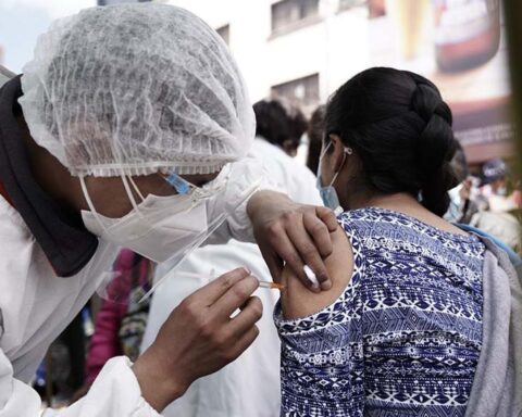 Sures: The blockade violates the rights of women and girls