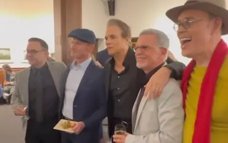 Alexis Valdés, Tony Plana, actores, cubanos, Los fontaneros de la Casa Blanca