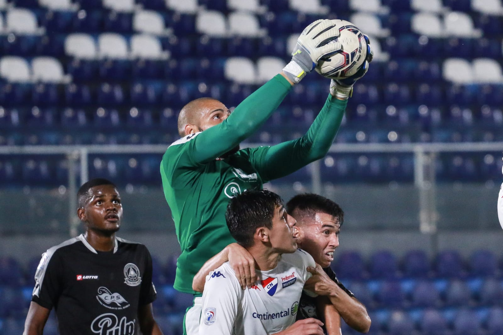 The goals were missing for the match between Nacional and Resistencia