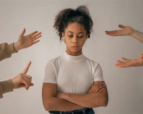 The silence of the environment aggravates the consequences of bullying