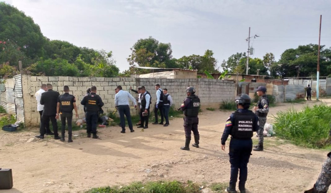 They locate the bodies of two women and a man in Valencia