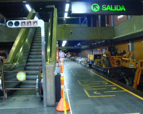 Supervisan trabajos de rehabilitación en la estación Altamira del Metro de Caracas