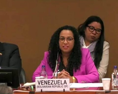 Venezuela presents 9th report on women's rights to the UN
